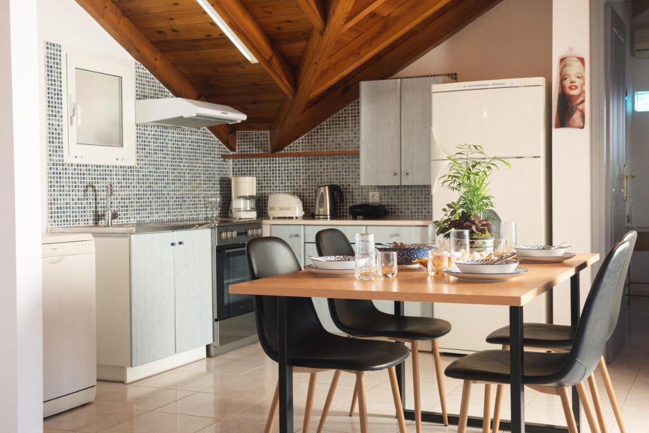 George Beachfront Apartments Lithakia  Dış mekan fotoğraf