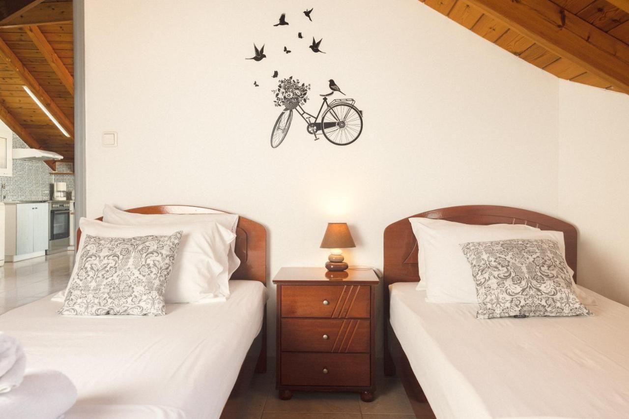 George Beachfront Apartments Lithakia  Dış mekan fotoğraf