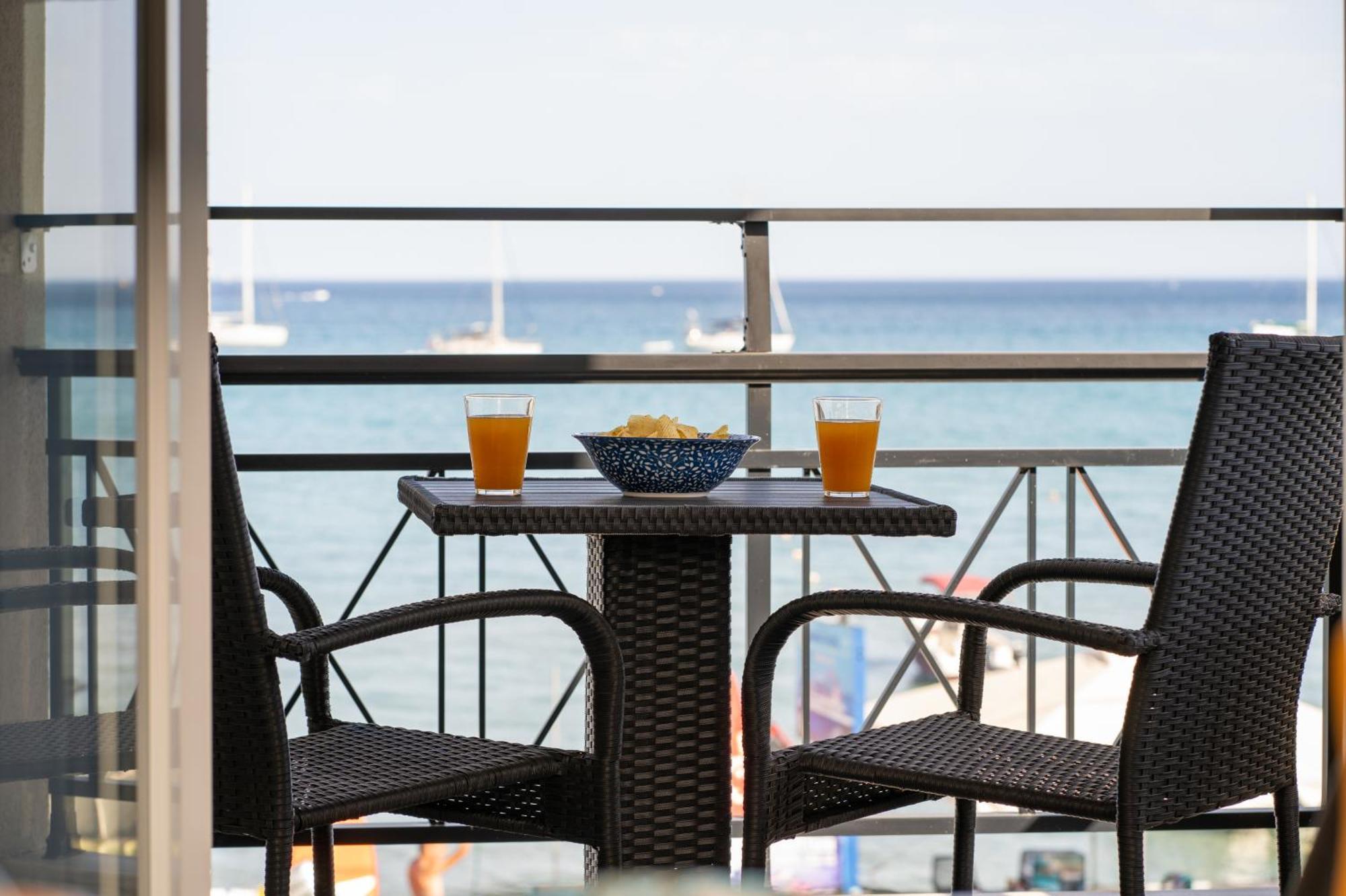 George Beachfront Apartments Lithakia  Dış mekan fotoğraf